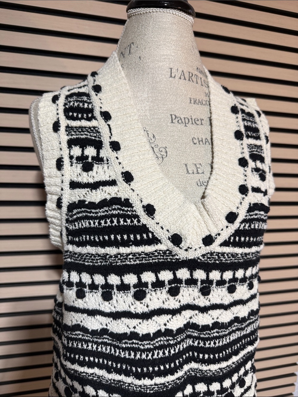 Pilcro Knit Sweater Vest – Size M and L - Picture 3 of 11